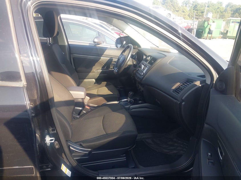 2016 Mitsubishi Outlander VIN JA4AP3AU5GZ033045 IAAI salvage auction — HAIL, Salvage Rebuilt (North Carolina), sold $1,250 on 2026-07-20 (photo 5)