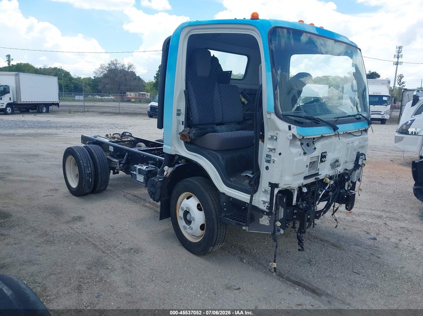 2023 Isuzu Npr VIN 54DC4W1DXPS208922 IAAI salvage auction — ALL OVER, Wait Title, sold $7,200 on 2026-08-19 (photo 1)