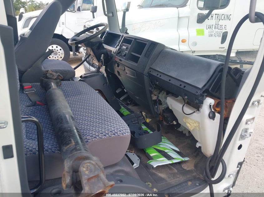 2023 Isuzu Npr VIN 54DC4W1DXPS208922 IAAI salvage auction — ALL OVER, Wait Title, sold $7,200 on 2026-08-19 (photo 6)