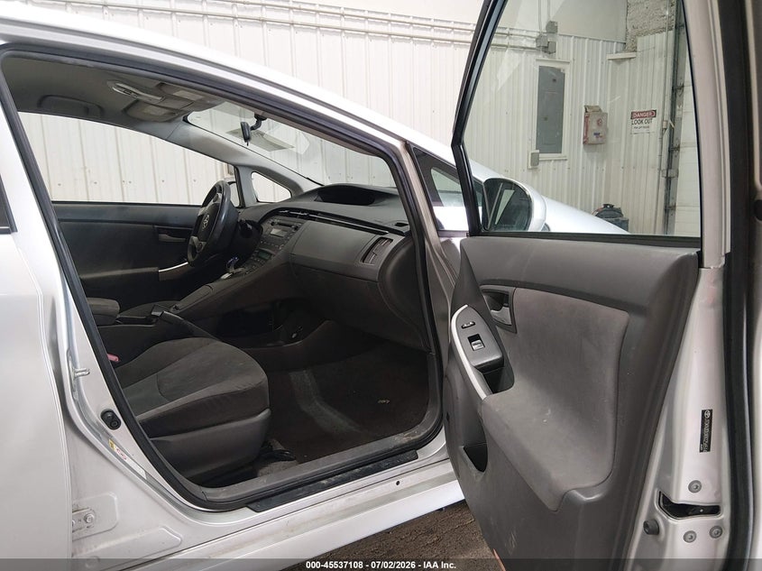 2011 Toyota Prius VIN JTDKN3DUXB0256514 IAAI salvage auction — FRONT END, Bill Of Sale (Alaska), sold $850 on 2026-07-31 (photo 5)