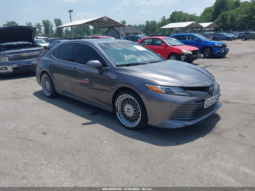2018 Toyota Camry VIN 4T1B21HK4JU504510 IAAI salvage auction — SIDE, Salvage (Pennsylvania), sold $7,000 on 2026-07-31 (photo 1)