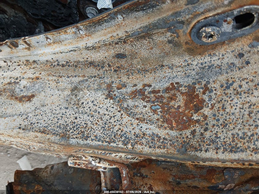 2022 Toyota Venza VIN JTEAAAAH6NJ107949 IAAI salvage auction — ENGINE BURN, Salvage Title, sold $125 on 2026-07-15 (photo 9)
