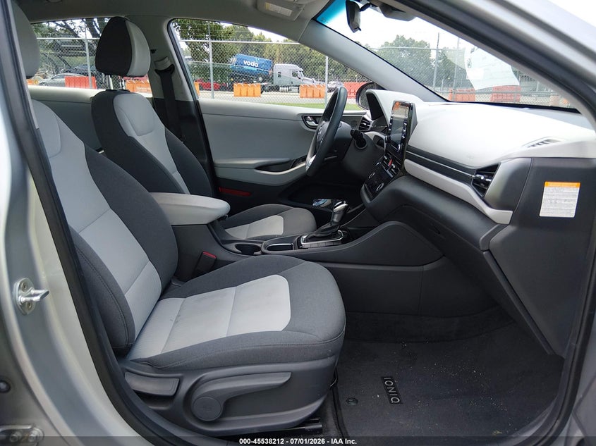 2020 Hyundai Ioniq hybrid VIN KMHC65LC5LU232147 IAAI salvage auction — NORMAL WEAR, Sf97 (Tennessee), sold $11,050 on 2026-08-12 (photo 5)