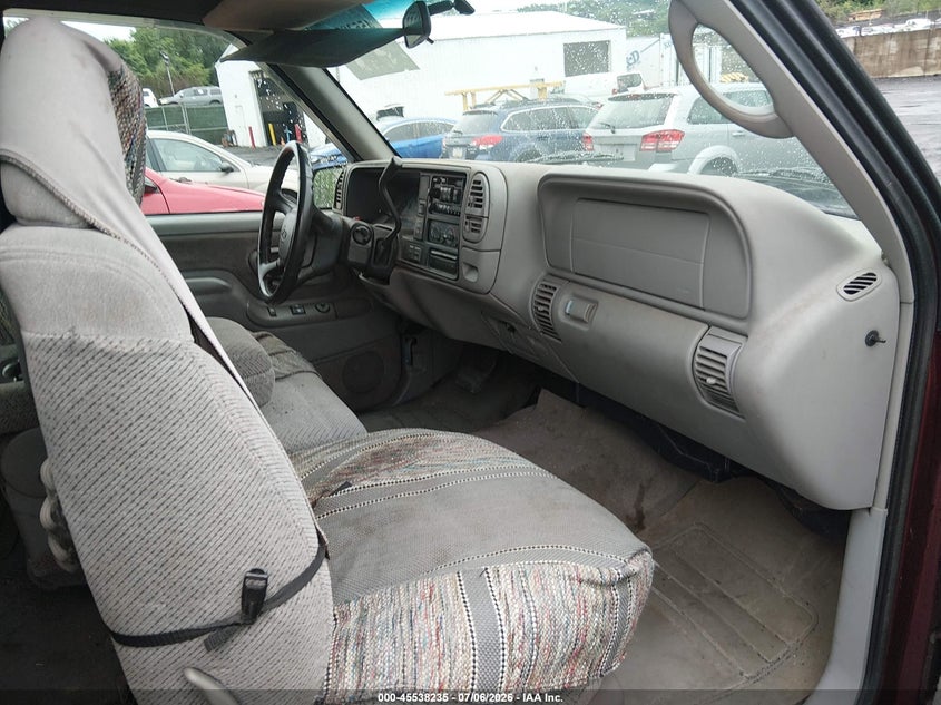 1998 Chevrolet C/k 1500 VIN 2GCEK19R7W1191016 IAAI salvage auction — SIDE, Salvage (Pennsylvania), sold $775 on 2026-07-15 (photo 5)