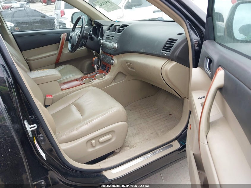 2010 Toyota Highlander VIN 5TDYK3EH7AS011699 IAAI salvage auction — NORMAL WEAR, Clear - Dealer Only (California), sold $2,925 on 2026-07-15 (photo 5)