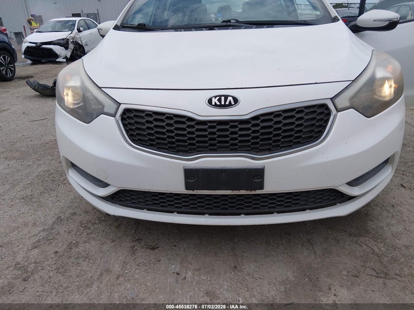 2015 Kia Forte VIN KNAFX4A69F5281725 IAAI salvage auction — NORMAL WEAR, Clear (Missouri), sold $850 on 2026-07-17 (photo 6)