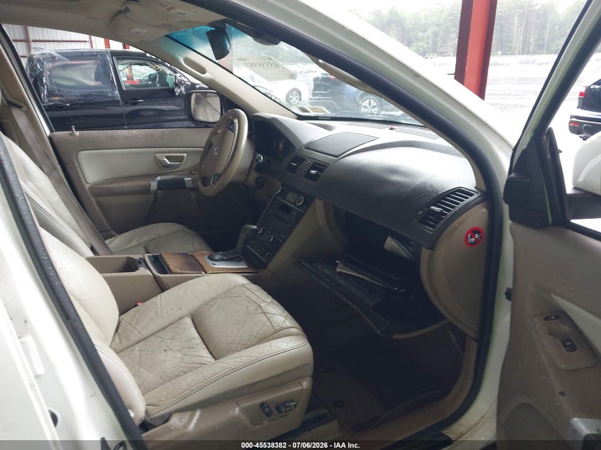2012 Volvo Xc90 VIN YV4952CZ3C1609917 IAAI salvage auction — NORMAL WEAR, Clear (New York), sold $650 on 2026-07-30 (photo 5)