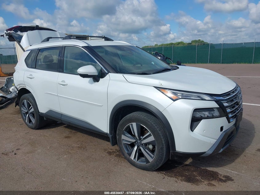 2024 Nissan Rogue VIN 5N1BT3CB2RC677203 — IAAI salvage auction photo