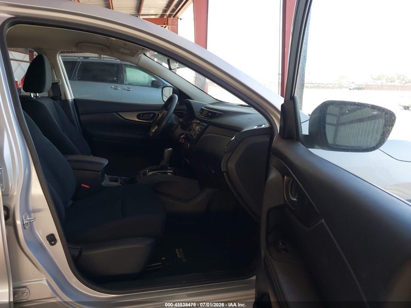 2017 Nissan Rogue sport VIN JN1BJ1CP4HW035382 IAAI salvage auction — NORMAL WEAR, Clear - Dealer Only (California), sold $1,800 on 2026-07-28 (photo 5)