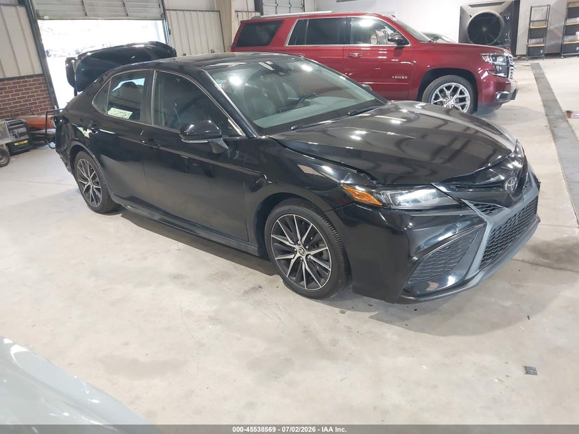 2022 Toyota Camry VIN 4T1T11AK6NU037324 — IAAI salvage auction photo