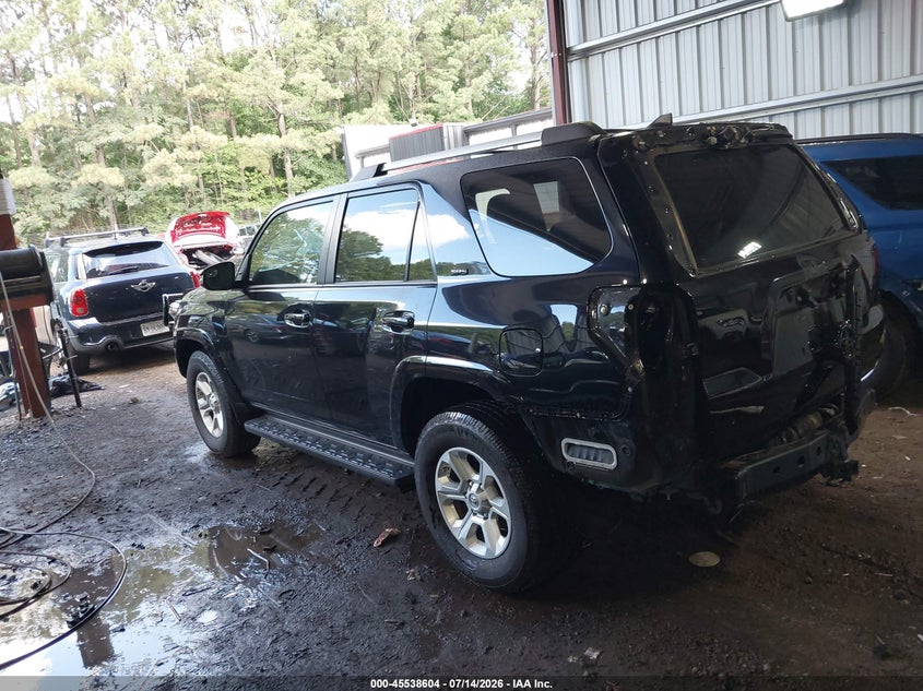 2020 Toyota 4runner VIN JTEBU5JR9L5761913 IAAI salvage auction — REAR END, Salvage (Virginia), sold $11,600 on 2026-07-19 (photo 3)