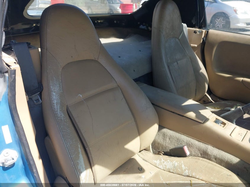 2000 Mazda Mx-5 miata VIN JM1NB3537Y0141731 IAAI salvage auction — NORMAL WEAR, Clear - Dealer Only (California), sold $225 on 2026-07-28 (photo 8)