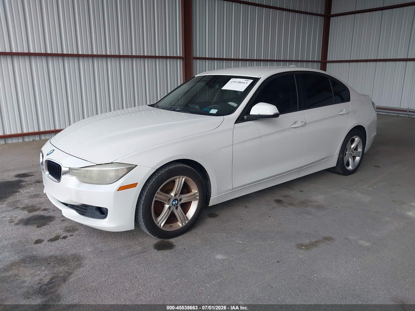 2013 BMW 3 series VIN WBA3A5C5XDJ461220 IAAI salvage auction — NORMAL WEAR, Clear (Florida), sold $1,025 on 2026-07-29 (photo 2)