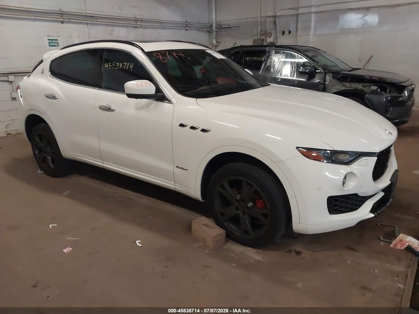 2018 Maserati Levante VIN ZN661XUS9JX259587 — IAAI salvage auction photo
