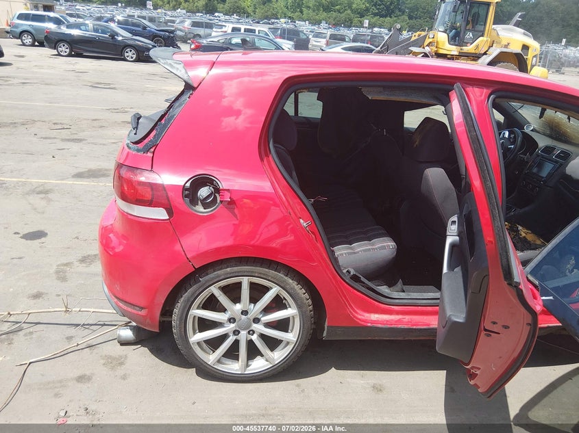 2011 Volkswagen Gti VIN WVWGD7AJ3BW198317 IAAI salvage auction — Burn Engine, Clear (Massachusetts), sold $200 on 2026-08-06 (photo 8)