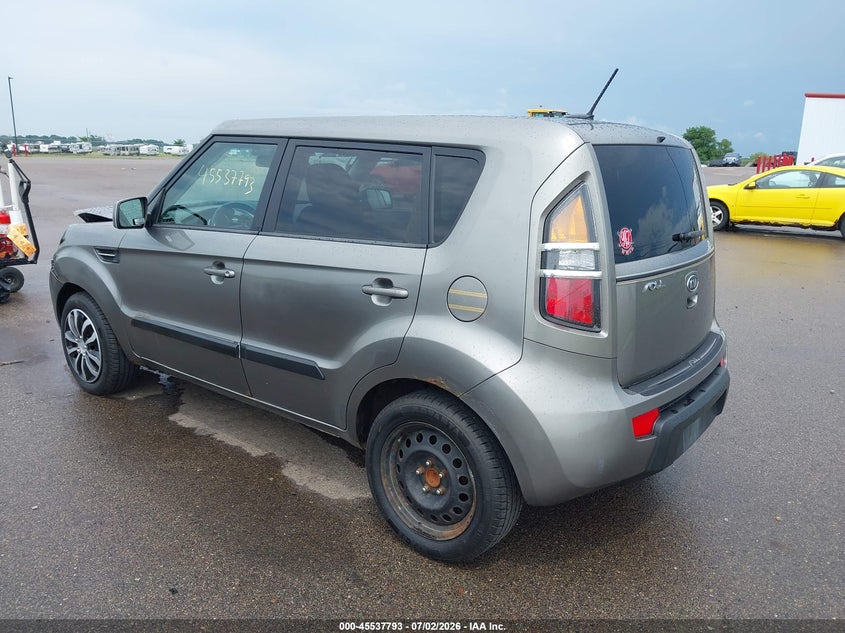 2011 Kia Soul VIN KNDJT2A21B7332580 IAAI salvage auction — FRONT END, Parts Only Bos (Minnesota), sold $250 on 2026-07-20 (photo 3)