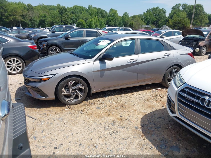 2025 Hyundai Elantra VIN KMHLM4DG8SU910311 IAAI salvage auction — REAR END, Salvage (North Carolina), sold $5,550 on 2026-07-27 (photo 2)