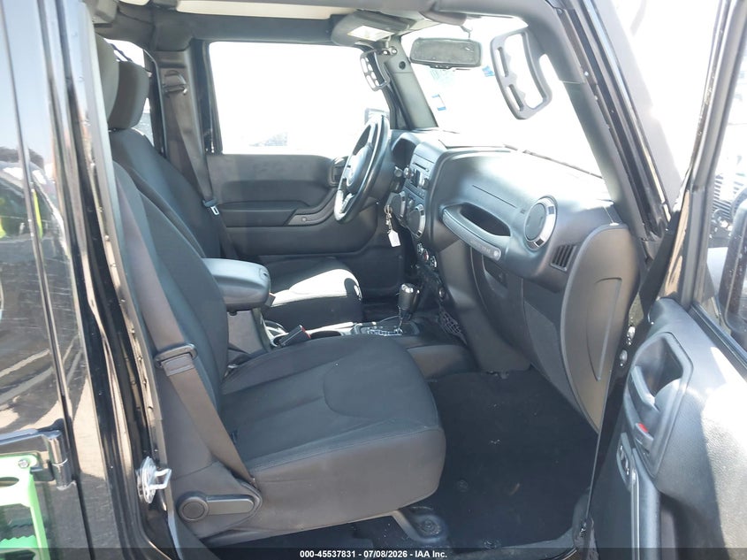 2017 Jeep Wrangler / VIN 1C4BJWDG5HL622653 IAAI salvage auction — RIGHT FRONT, Original (Texas), sold $6,900 on 2026-10-05 (photo 5)