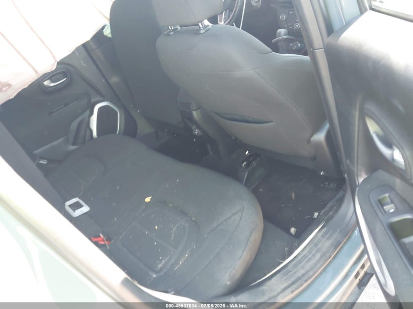 2018 Jeep Renegade VIN ZACCJBBB8JPJ11912 IAAI salvage auction — LEFT SIDE, Salvage Title, sold $500 on 2026-08-19 (photo 8)