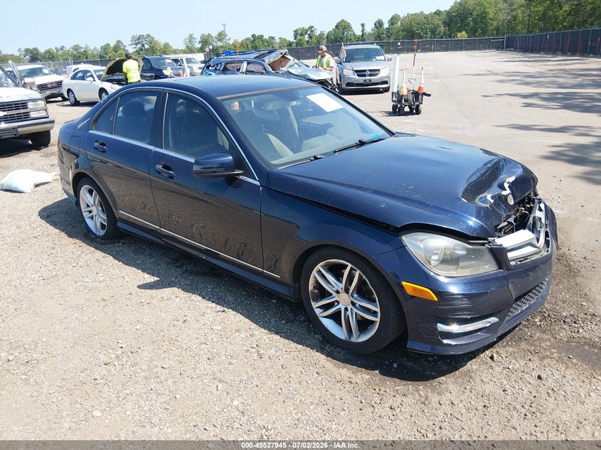 2013 Mercedes-benz C-klasse VIN WDDGF4HB8DR269672 IAAI salvage auction — FRONT END, Salvage (South Carolina), sold $500 on 2026-08-05 (photo 1)