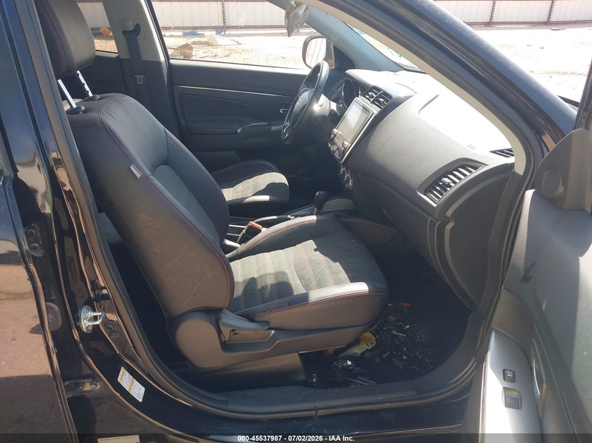 2024 Mitsubishi Outlander VIN JA4ARUAU2RU018812 IAAI salvage auction — REAR END, Salvage Title, sold $4,025 on 2026-07-14 (photo 5)
