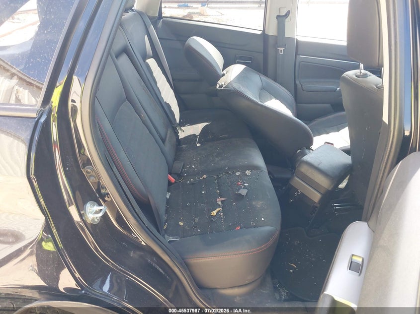 2024 Mitsubishi Outlander VIN JA4ARUAU2RU018812 IAAI salvage auction — REAR END, Salvage Title, sold $4,025 on 2026-07-14 (photo 8)