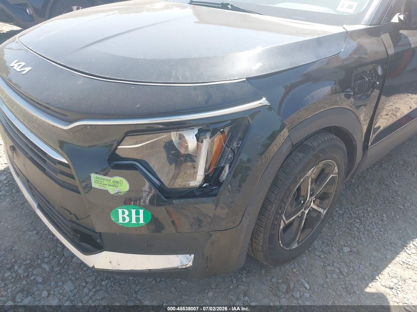 2023 Kia Niro VIN KNDCS3LF8P5075941 IAAI salvage auction — SIDE, Salvage (New Jersey), sold $7,300 on 2026-08-02 (photo 6)