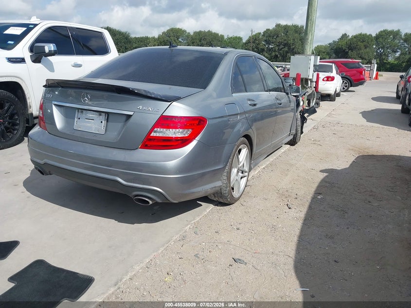 2013 Mercedes-benz C-klasse VIN WDDGF8AB3DR268317 IAAI salvage auction — RIGHT FRONT, Salvage (Texas), sold $1,150 on 2026-08-04 (photo 4)