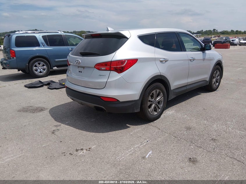 2016 Hyundai Santa fe VIN 5XYZT3LB7GG318490 IAAI salvage auction — NORMAL WEAR, Clear (Missouri), sold $1,750 on 2026-07-30 (photo 4)
