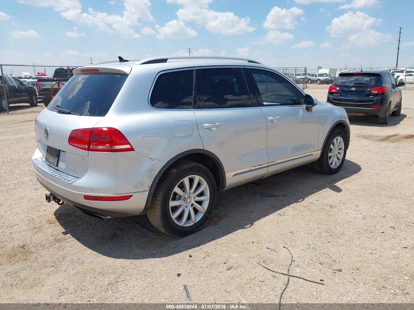 2012 Volkswagen Touareg VIN WVGFF9BP7CD001906 IAAI salvage auction — ALL OVER, Clear (Texas), sold $800 on 2026-07-27 (photo 4)