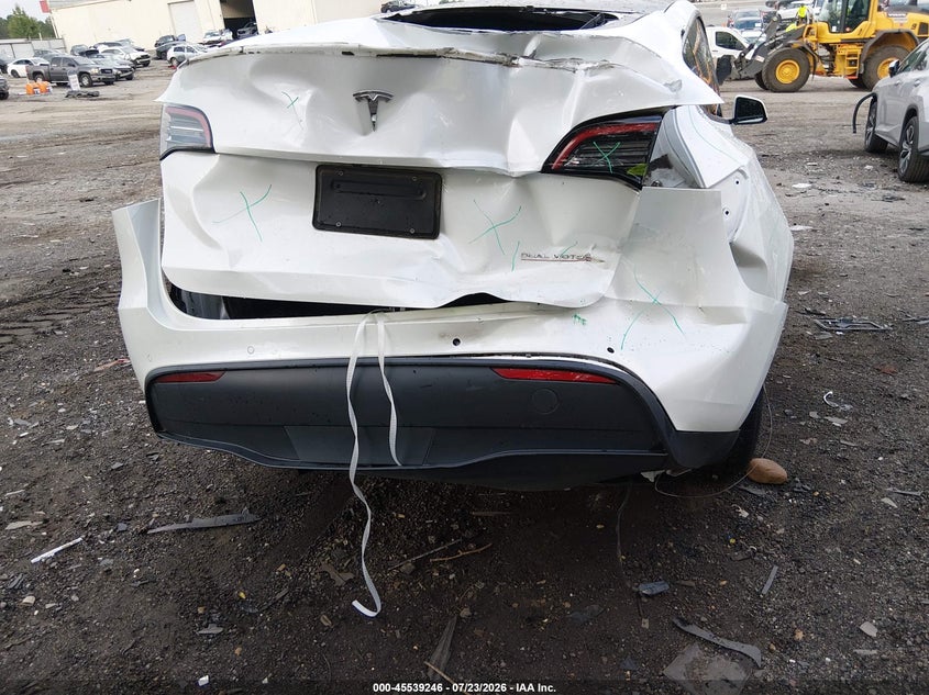 2022 Tesla Model y VIN 7SAYGDEFXNF548960 IAAI salvage auction — REAR END, Wait Title, sold $8,600 on 2026-09-01 (photo 6)