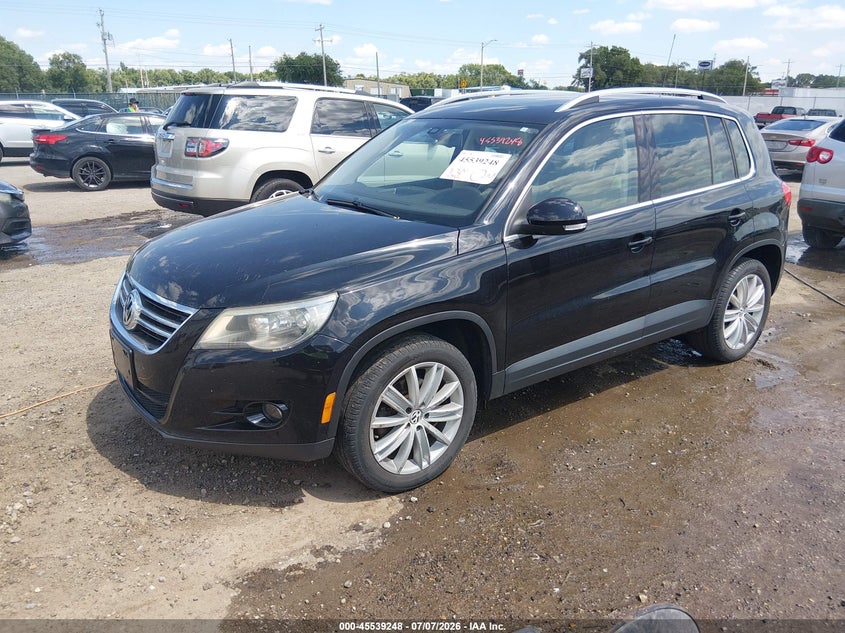 2011 Volkswagen Tiguan VIN WVGBV7AX2BW545322 IAAI salvage auction — REAR END, Salvage (Kansas), sold $600 on 2026-08-07 (photo 2)