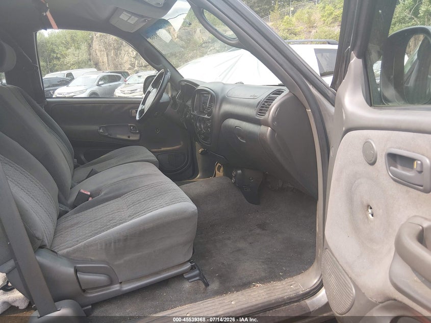 2003 Toyota Tundra VIN 5TBBT44193S413653 IAAI salvage auction — NORMAL WEAR, Clear (Rhode Island), sold $250 on 2026-07-28 (photo 5)