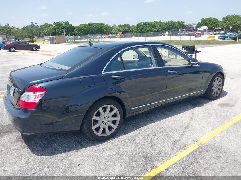 2007 Mercedes-benz S class VIN WDDNG71X97A068801 IAAI salvage auction — NORMAL WEAR, Clear (Florida), sold $600 on 2026-07-17 (photo 4)