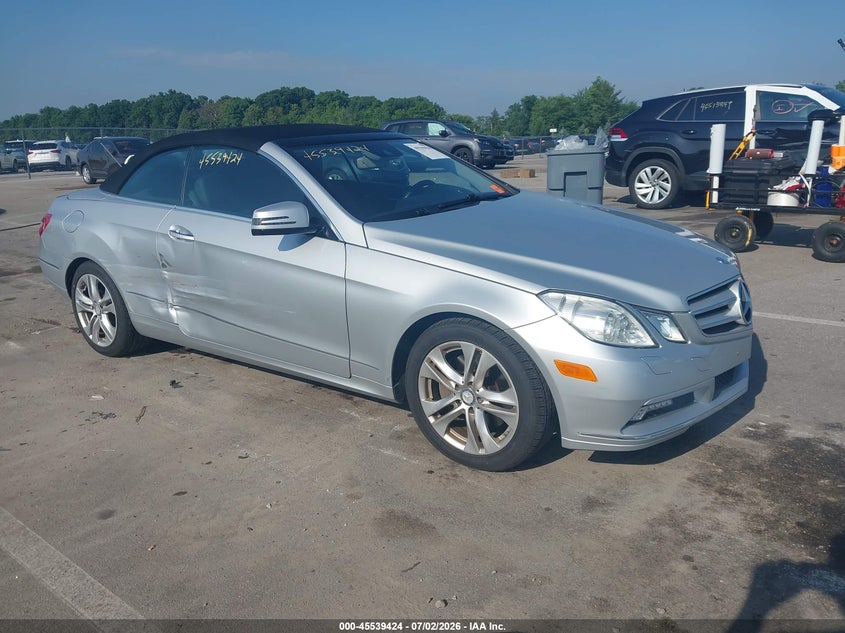 2011 Mercedes-benz E-class VIN WDDKK5GF6BF057996 IAAI salvage auction — SIDE, Clear (Indiana), sold $1,350 on 2026-08-06 (photo 1)