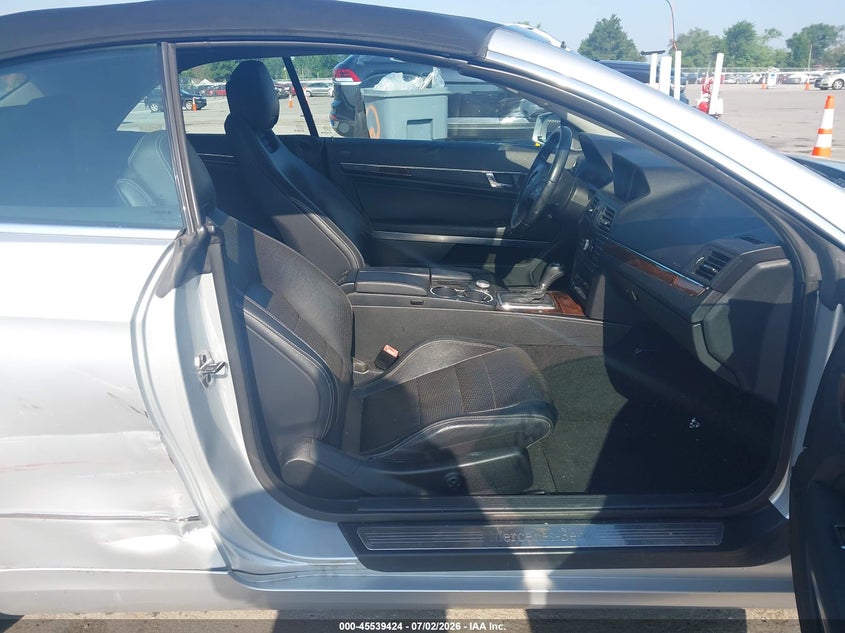 2011 Mercedes-benz E-class VIN WDDKK5GF6BF057996 IAAI salvage auction — SIDE, Clear (Indiana), sold $1,350 on 2026-08-06 (photo 5)