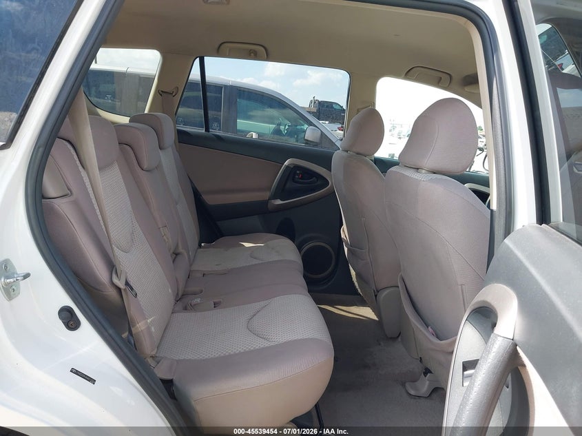 2006 Toyota Rav4 VIN JTMZD33V466012064 IAAI salvage auction — NORMAL WEAR, Clear (Texas), sold $650 on 2026-07-30 (photo 8)