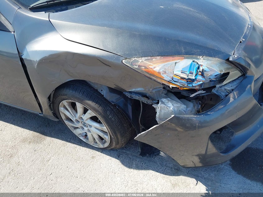 2013 Mazda 3 VIN JM1BL1V88D1711031 IAAI salvage auction — RIGHT FRONT, Salvage (California), sold $400 on 2026-07-16 (photo 6)
