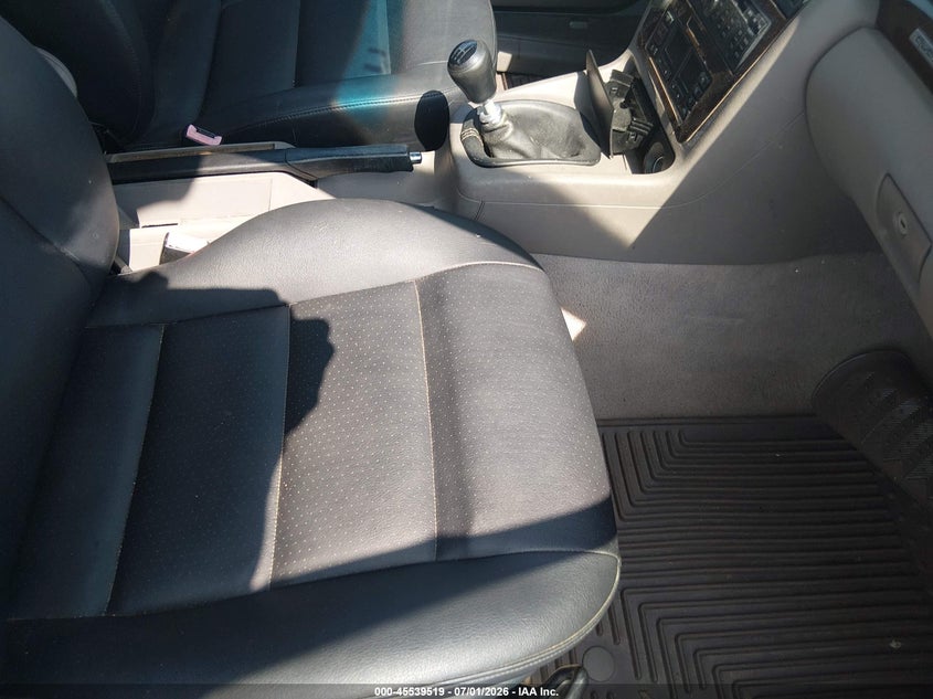 1998 Audi A4 VIN WAUED28D2WA256475 IAAI salvage auction — NORMAL WEAR, Clear (Maryland), sold $225 on 2026-07-30 (photo 5)