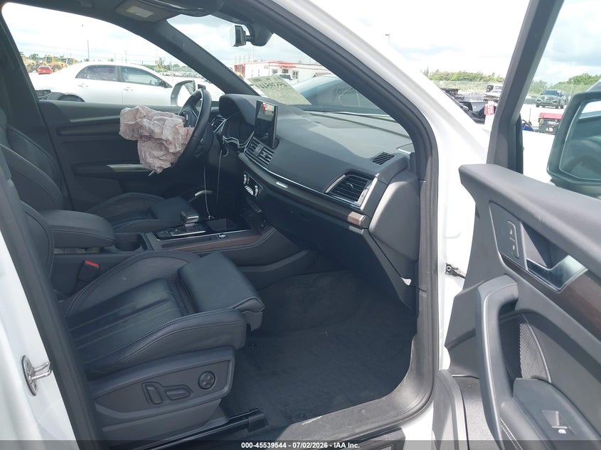 2023 Audi Q5 sportback VIN WA15AAFY2P2113379 IAAI salvage auction — RIGHT FRONT, Rebuildable (Florida), sold $15,700 on 2026-07-30 (photo 5)