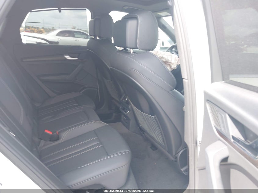 2023 Audi Q5 sportback VIN WA15AAFY2P2113379 IAAI salvage auction — RIGHT FRONT, Rebuildable (Florida), sold $15,700 on 2026-07-30 (photo 8)