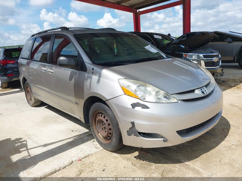 2008 Toyota Sienna VIN 5TDZK23C88S140647 IAAI salvage auction — NORMAL WEAR, Clear (Florida), sold $700 on 2026-07-28 (photo 1)