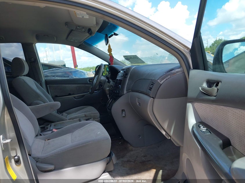 2008 Toyota Sienna VIN 5TDZK23C88S140647 IAAI salvage auction — NORMAL WEAR, Clear (Florida), sold $700 on 2026-07-28 (photo 5)