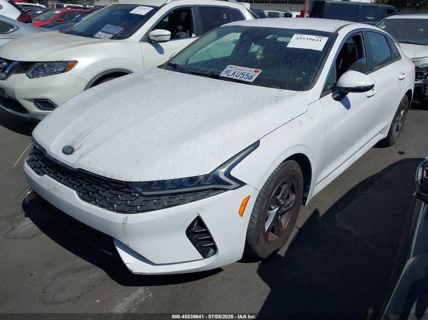2021 Kia K5 VIN 5XXG14J21MG020877 IAAI salvage auction — SIDE, Salvage Certificate (California), sold $3,150 on 2026-08-01 (photo 2)