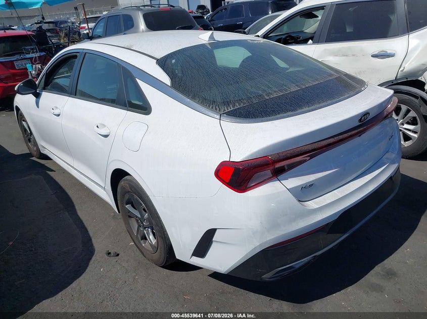 2021 Kia K5 VIN 5XXG14J21MG020877 IAAI salvage auction — SIDE, Salvage Certificate (California), sold $3,150 on 2026-08-01 (photo 3)