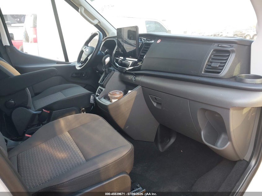 2026 Ford Transit-350 VIN 1FBAX2C83TKA06157 IAAI salvage auction — ROOF, Enterprise Vehicles Clear Only (Ohio), sold $22,450 on 2026-07-21 (photo 6)