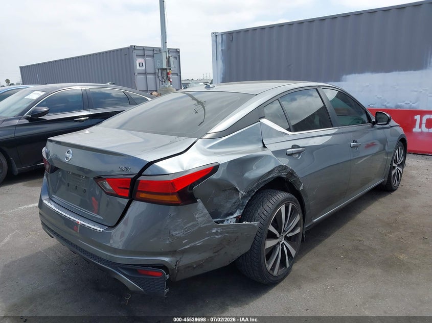 2019 Nissan Altima VIN 1N4BL4CV2KC181592 IAAI salvage auction — REAR END, Salvage Title, sold $2,750 on 2026-07-10 (photo 4)
