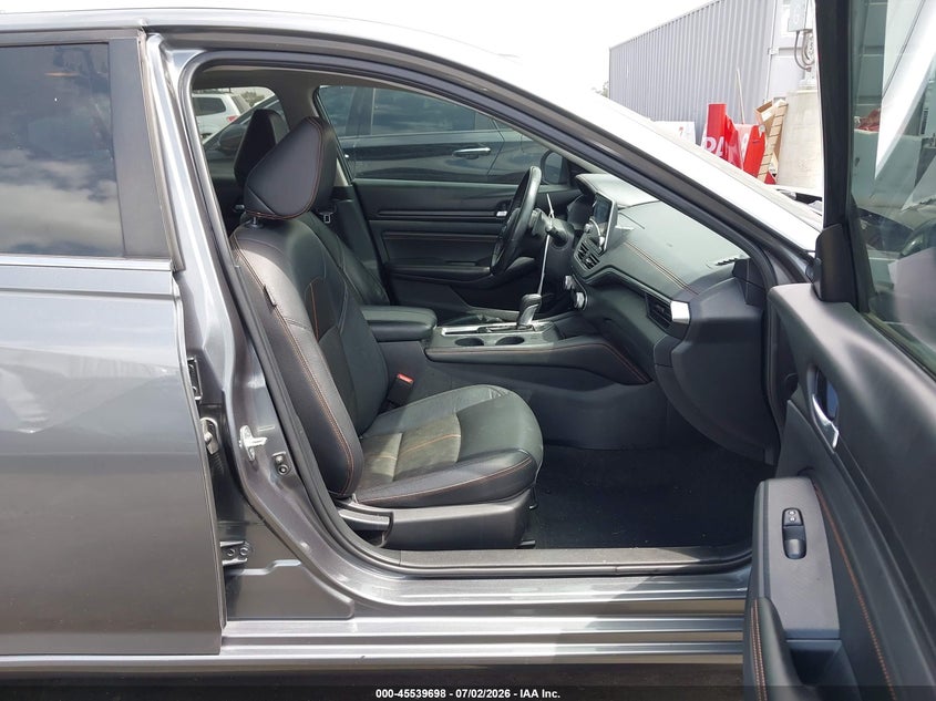 2019 Nissan Altima VIN 1N4BL4CV2KC181592 IAAI salvage auction — REAR END, Salvage Title, sold $2,750 on 2026-07-10 (photo 5)
