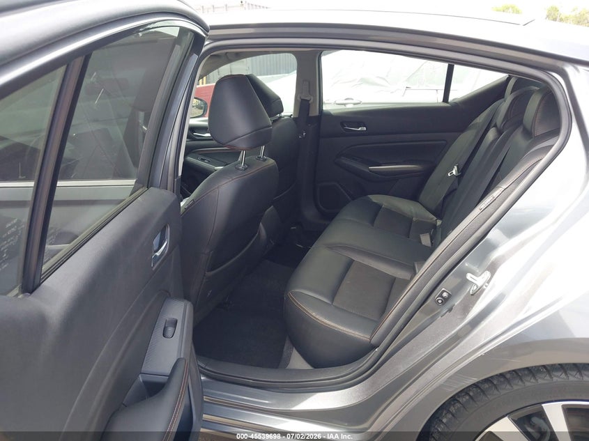 2019 Nissan Altima VIN 1N4BL4CV2KC181592 IAAI salvage auction — REAR END, Salvage Title, sold $2,750 on 2026-07-10 (photo 8)