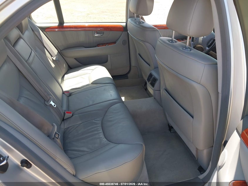 2005 Lexus Ls 430 VIN JTHBN36F250179042 IAAI salvage auction — NORMAL WEAR, Clear - Dealer Only (California), sold $1,100 on 2026-07-20 (photo 8)